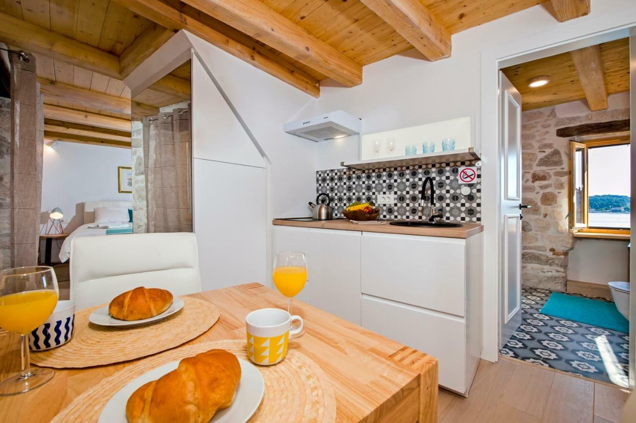 Adriatic Seaview Studio Ровин Екстериор снимка