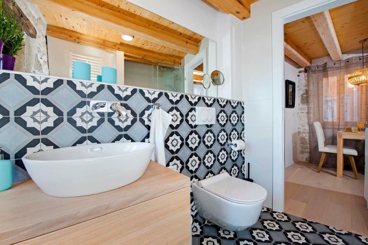 Adriatic Seaview Studio Ровин Екстериор снимка