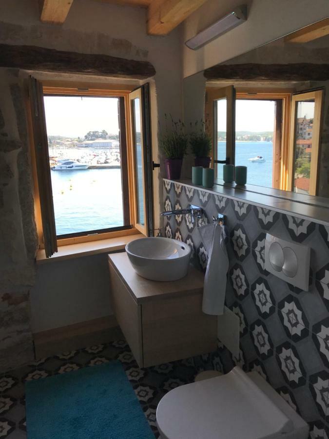 Adriatic Seaview Studio Ровин Екстериор снимка